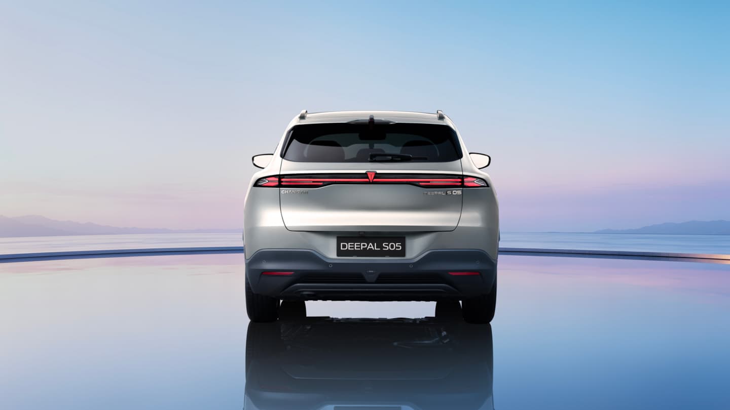 CHANGAN M AUTOMOCION- s05 PHEV
